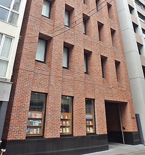 山川出版社の社屋外観1